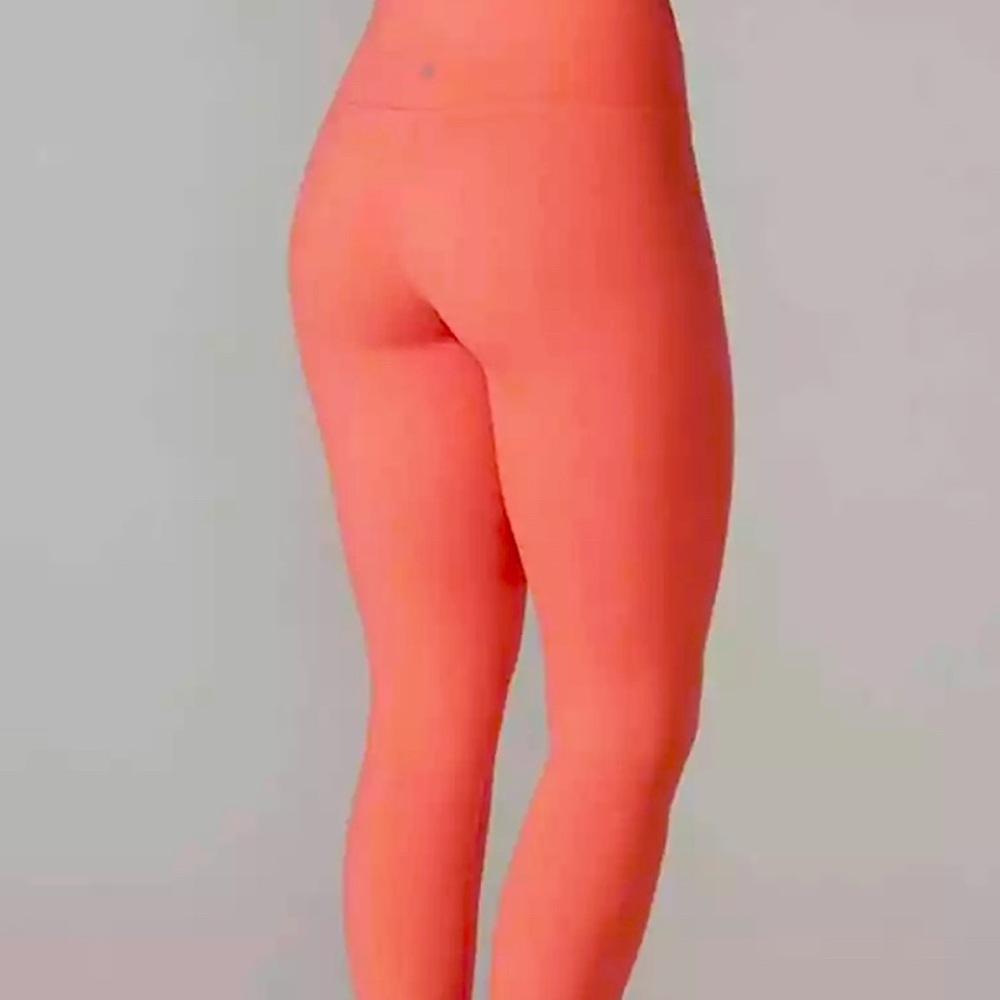 Tavi Coral 7/8 High Waisted Tight (NWOT-never worn) Size Small